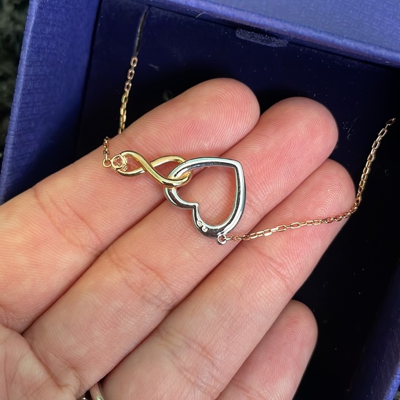 Swarovski heart infinity necklace - Picture 5 of 5